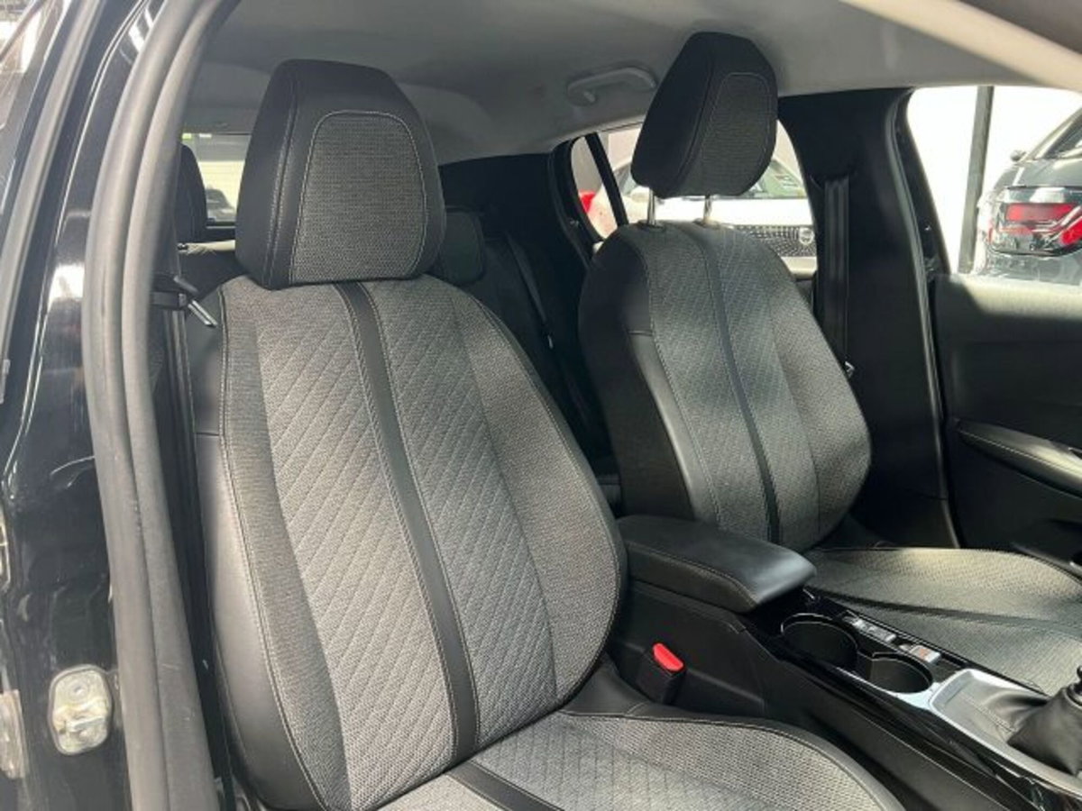 Peugeot 208 PureTech 100 Stop&Start 5 porte Allure (14)
