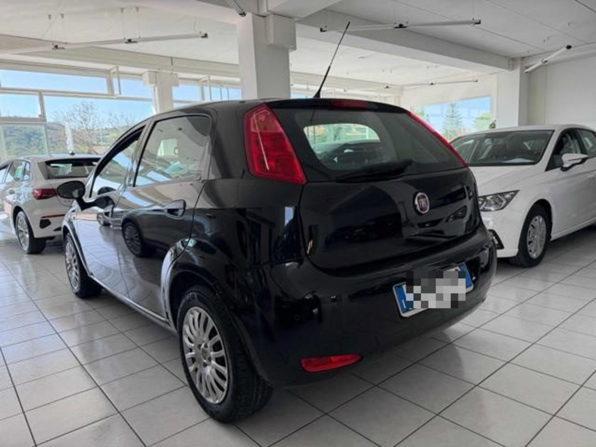 Fiat Punto 1.3 MJT II S&S 95 CV 5 porte Street (3)