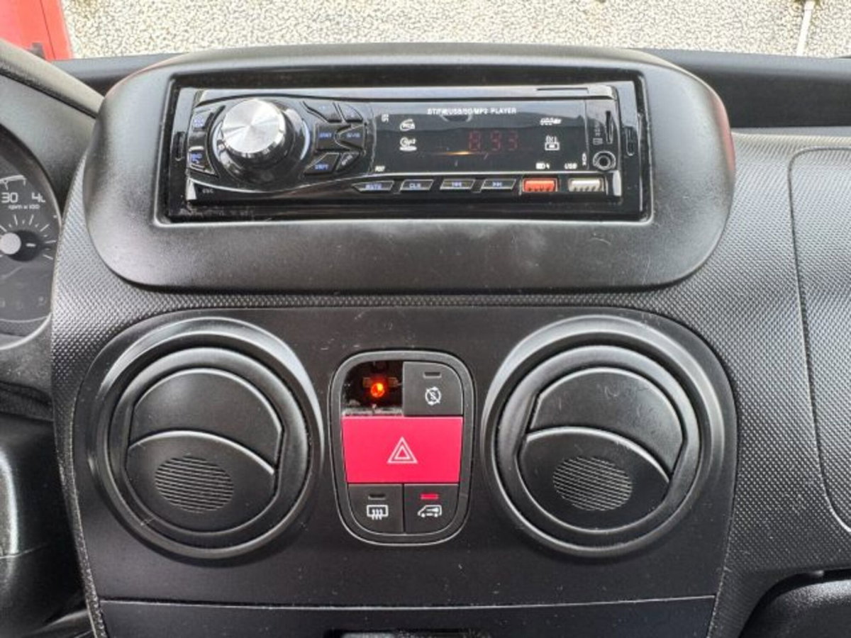 Fiat Fiorino 1.3 MJT 75CV Combi Semi (10)