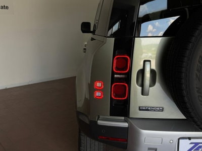 Land Rover Defender 110 3.0 i6 mhev XS Edition awd 400cv auto (14)