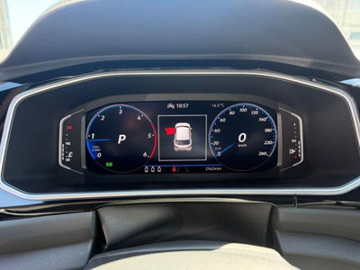 Volkswagen T-Roc 2.0 tdi R-Line 4motion 150cv dsg (9)