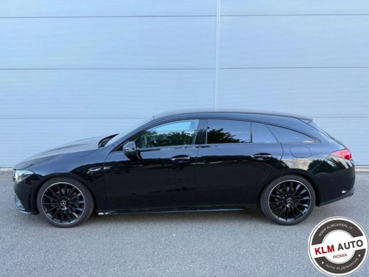 Mercedes-Benz CLA Shooting Brake 220 d Automatic Shooting Brake Premium (2)