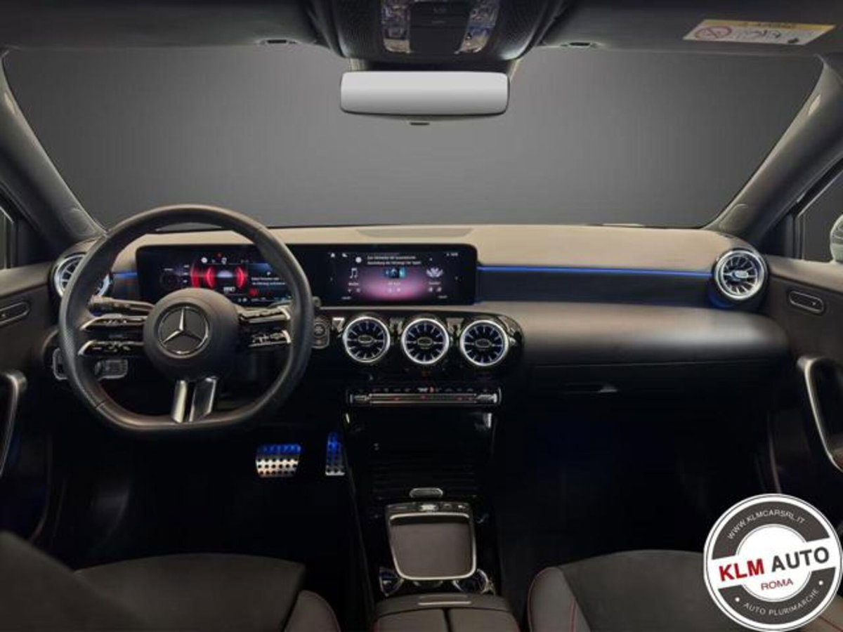 Mercedes-Benz Classe A 180 AMG Line Premium Plus auto (12)