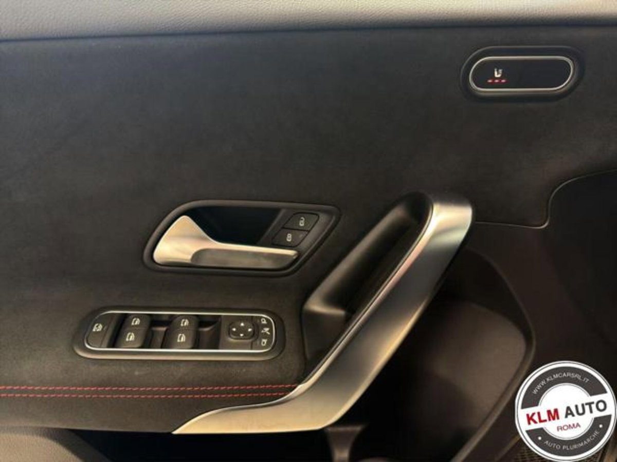 Mercedes-Benz Classe A 180 AMG Line Premium Plus auto (8)