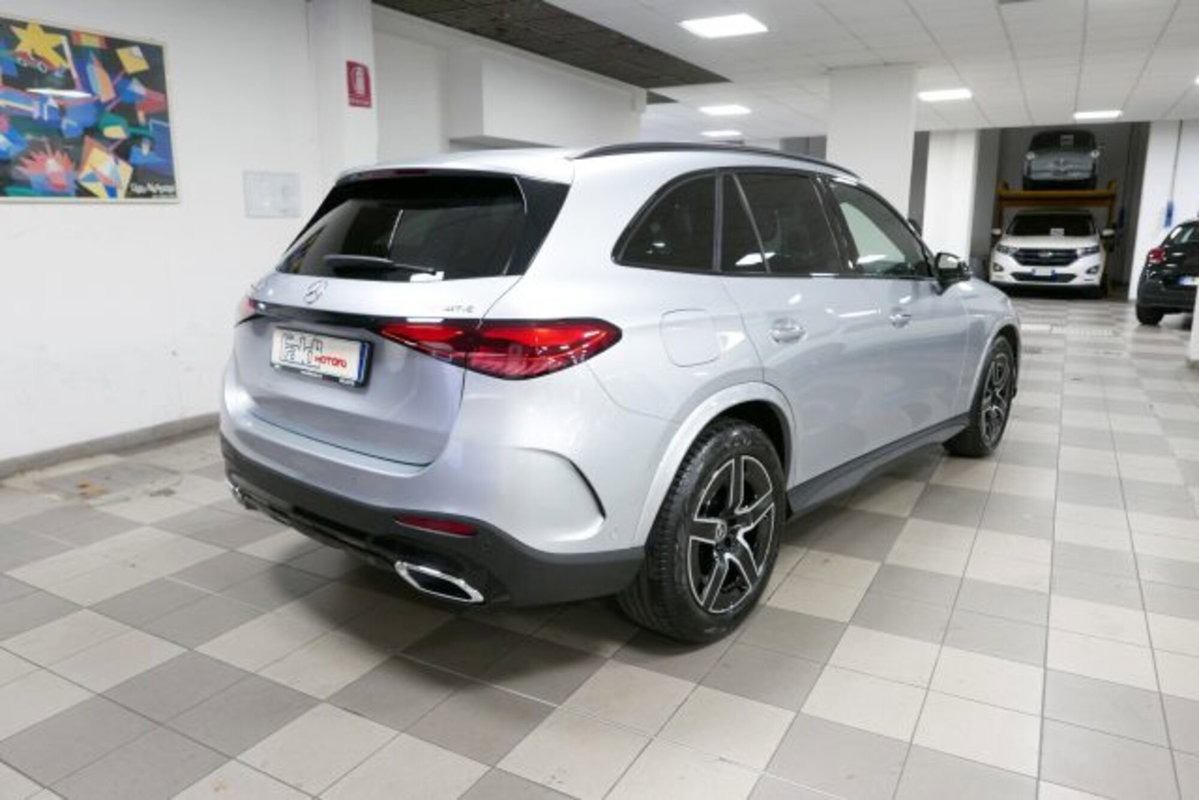 Mercedes-Benz GLC 200 4Matic Mild Hybrid AMG Premium (5)