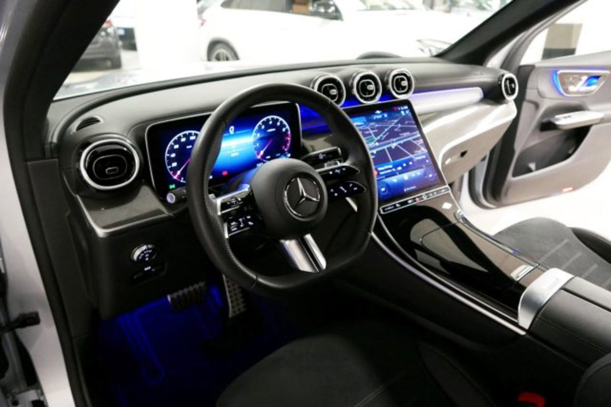 Mercedes-Benz GLC 200 4Matic Mild Hybrid AMG Premium (8)