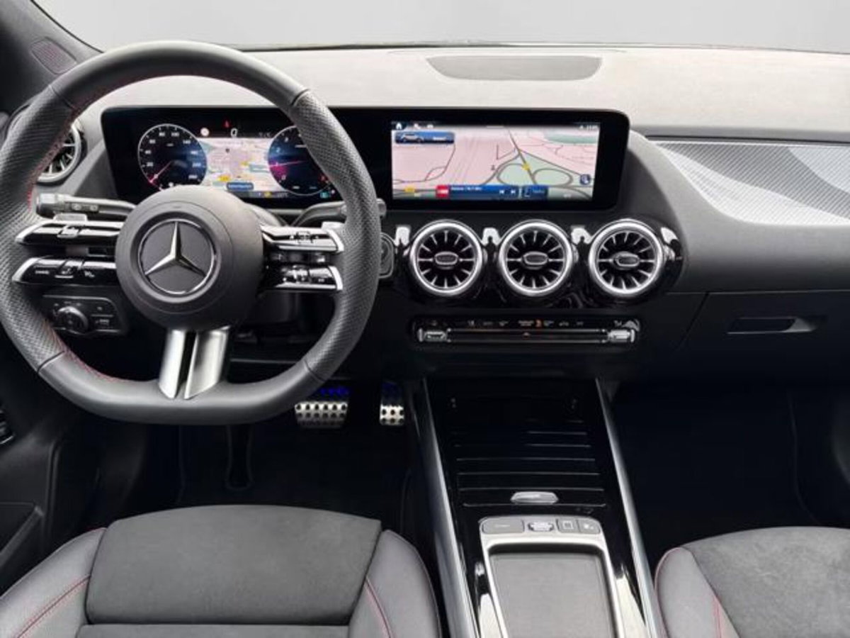 Mercedes-Benz GLA SUV 180 Automatic Premium (10)