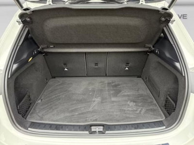 Mercedes-Benz GLA SUV 180 Automatic Premium (16)