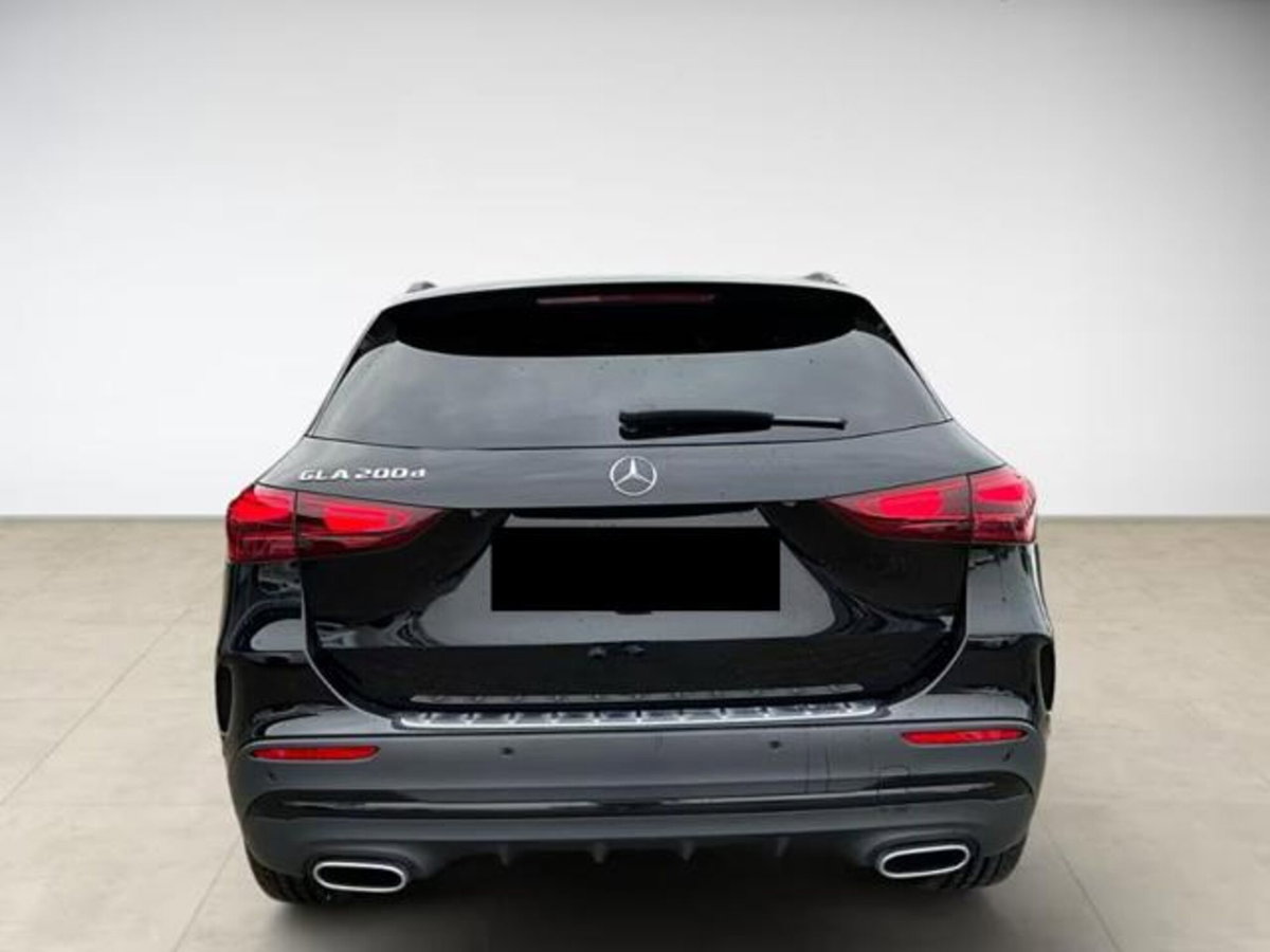 Mercedes-Benz GLA SUV 200 d AMG Line Premium Plus 4matic auto (5)