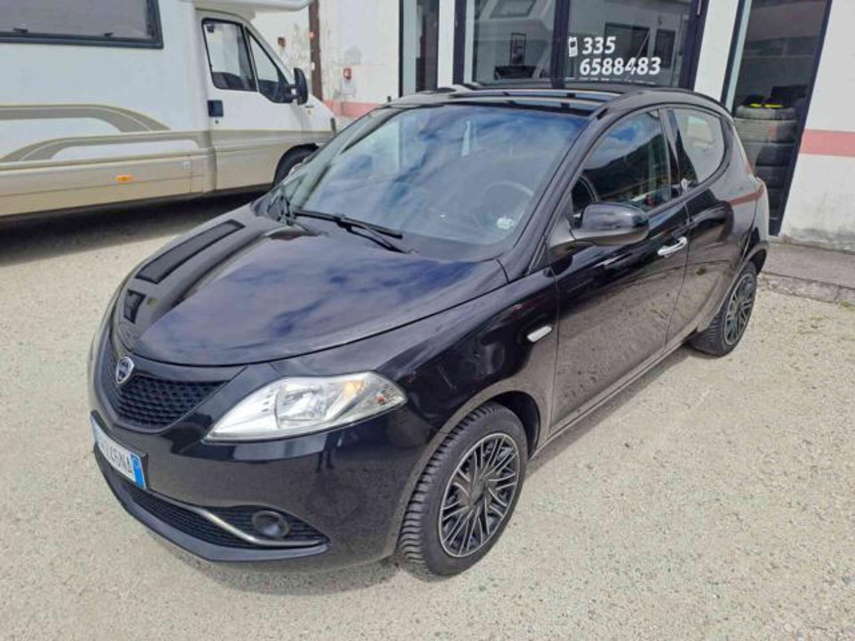 Lancia Ypsilon 1.2 69 CV 5 porte GPL Ecochic Elefantino