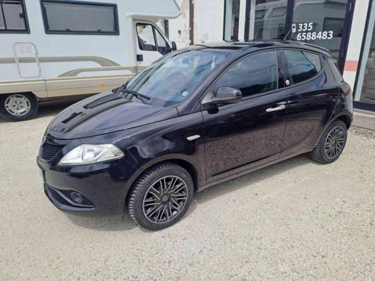 Lancia Ypsilon 1.2 69 CV 5 porte GPL Ecochic Elefantino (11)