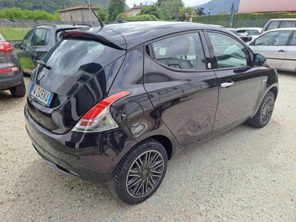 Lancia Ypsilon 1.2 69 CV 5 porte GPL Ecochic Elefantino (15)
