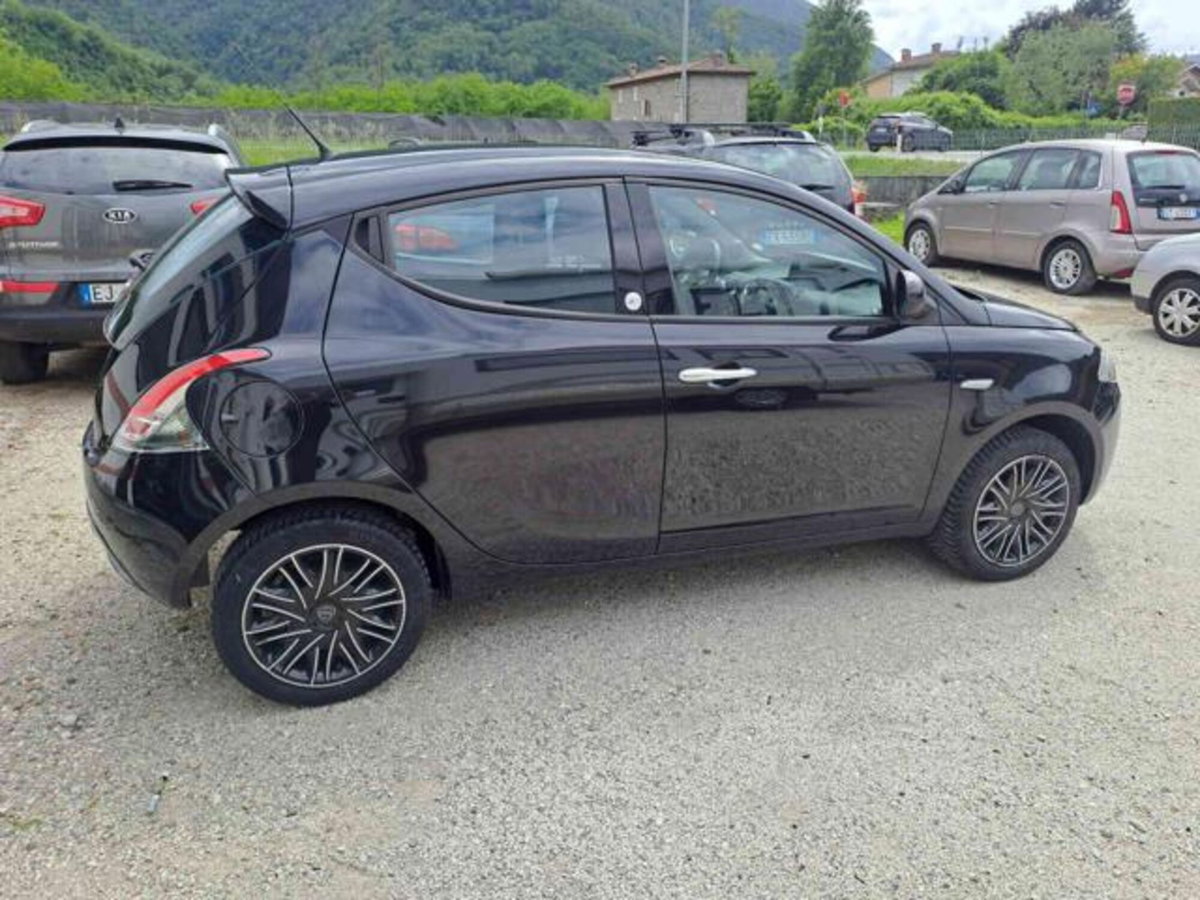 Lancia Ypsilon 1.2 69 CV 5 porte GPL Ecochic Elefantino (16)