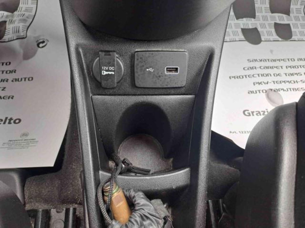 Lancia Ypsilon 1.2 69 CV 5 porte GPL Ecochic Elefantino (5)