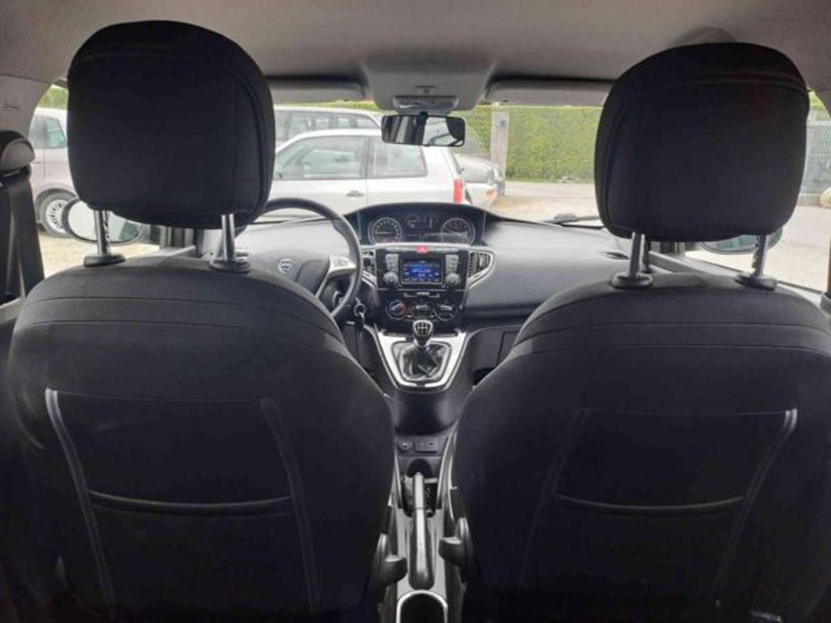 Lancia Ypsilon 1.2 69 CV 5 porte GPL Ecochic Elefantino (9)