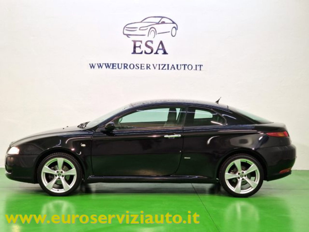 Alfa Romeo GT 1.9 JTDM 16V Distinctive Q2 (5)