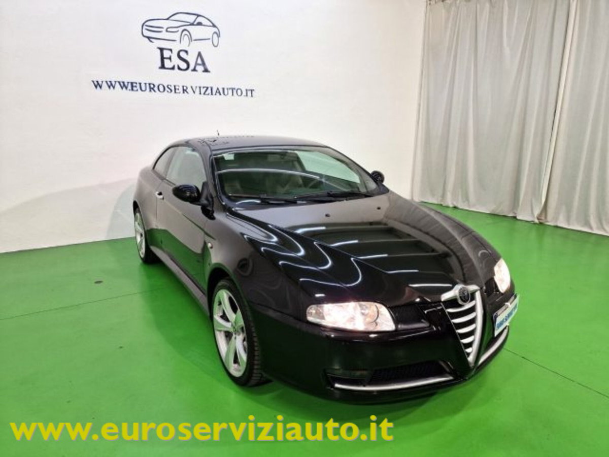 Alfa Romeo GT 1.9 JTDM 16V Distinctive Q2 (6)