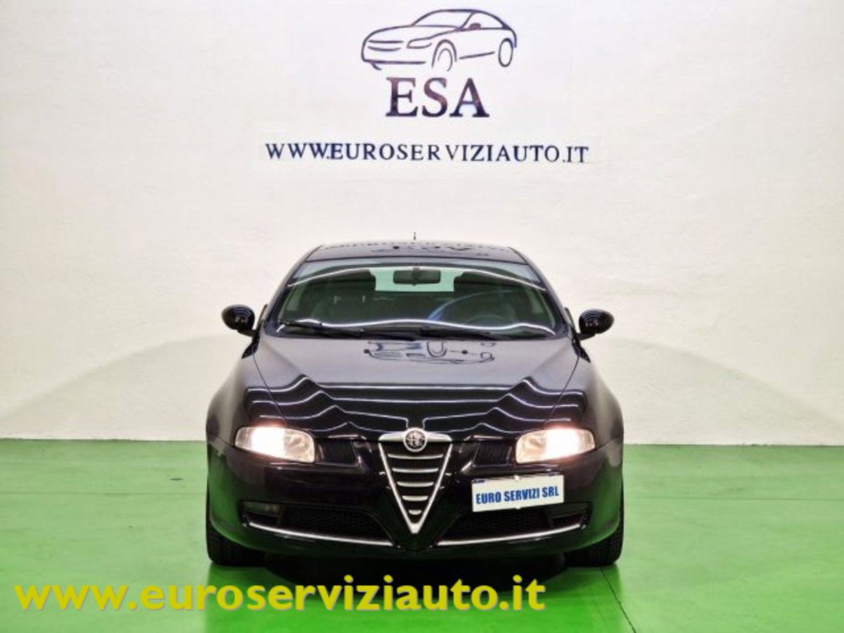 Alfa Romeo GT 1.9 JTDM 16V Distinctive Q2 (7)