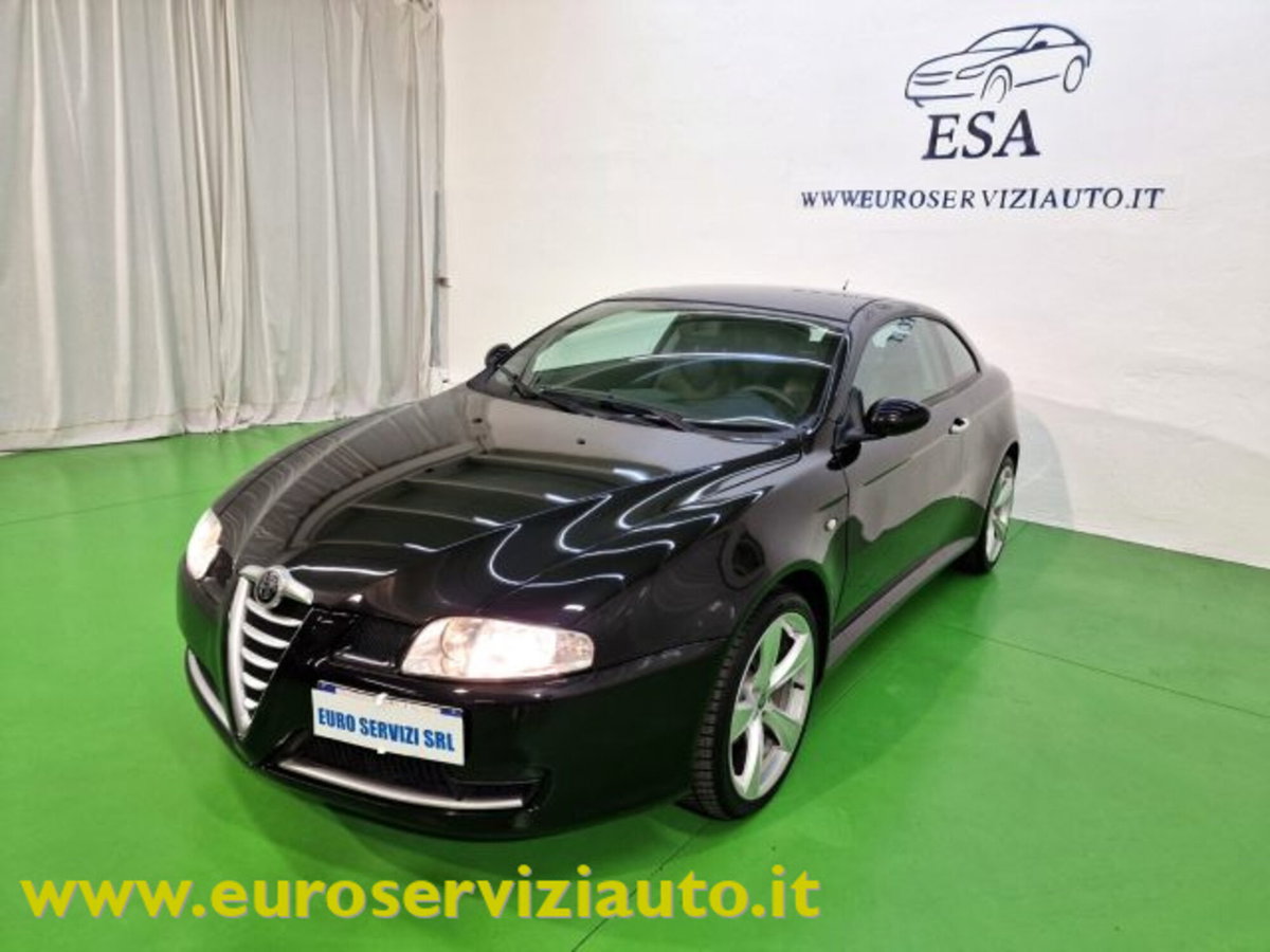 Alfa Romeo GT 1.9 JTDM 16V Distinctive Q2 (8)