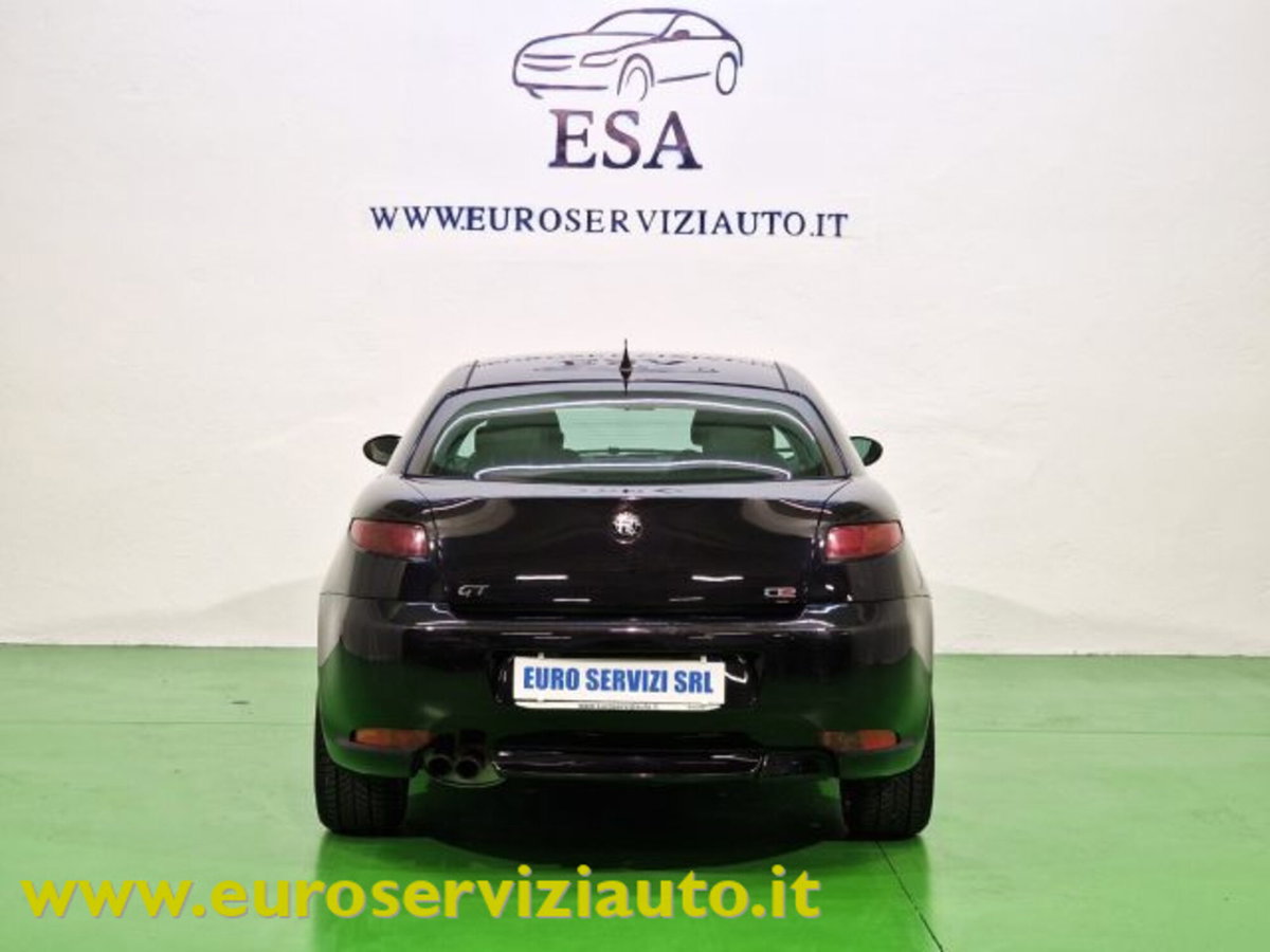 Alfa Romeo GT 1.9 JTDM 16V Distinctive Q2 (10)