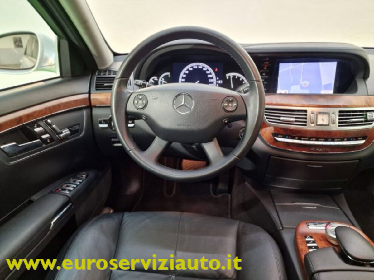 Mercedes-Benz Classe S 320 CDI 4Matic Avantgarde Lunga (16)