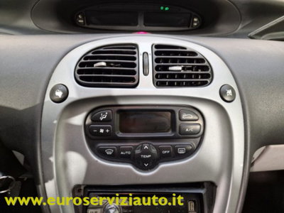 Citroen Xsara Picasso 1.6 HDi 110CV FAP Exclusive (18)