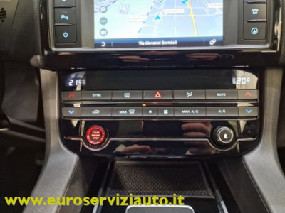 Jaguar F-Pace 2.0 D 180 CV AWD aut. Pure (19)