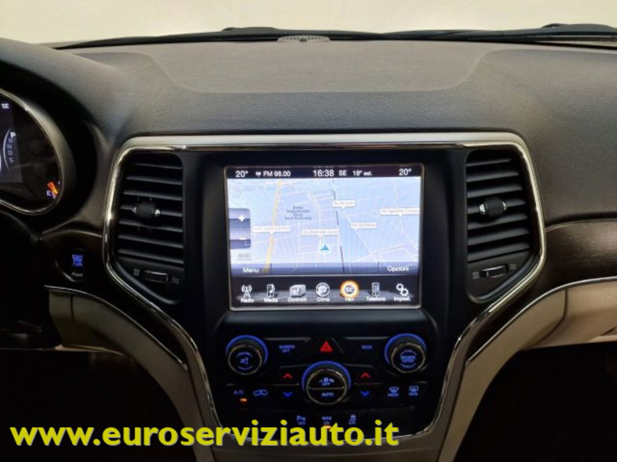 Jeep Grand Cherokee 3.0 V6 CRD 250 CV Multijet II Summit (17)