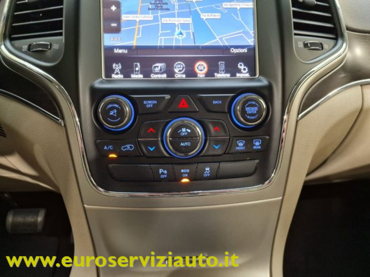 Jeep Grand Cherokee 3.0 V6 CRD 250 CV Multijet II Summit (18)