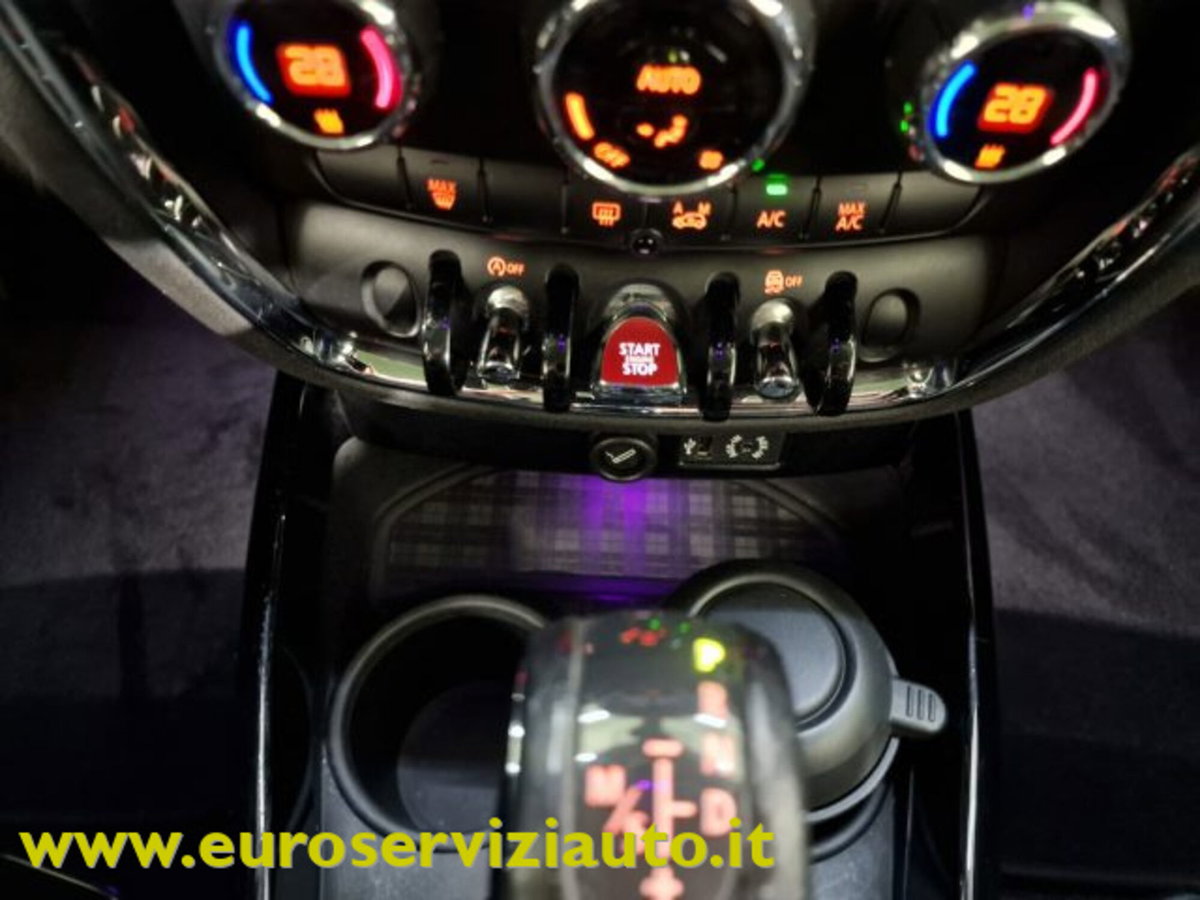 MINI Mini Clubman 2.0 Cooper D Business Clubman (19)