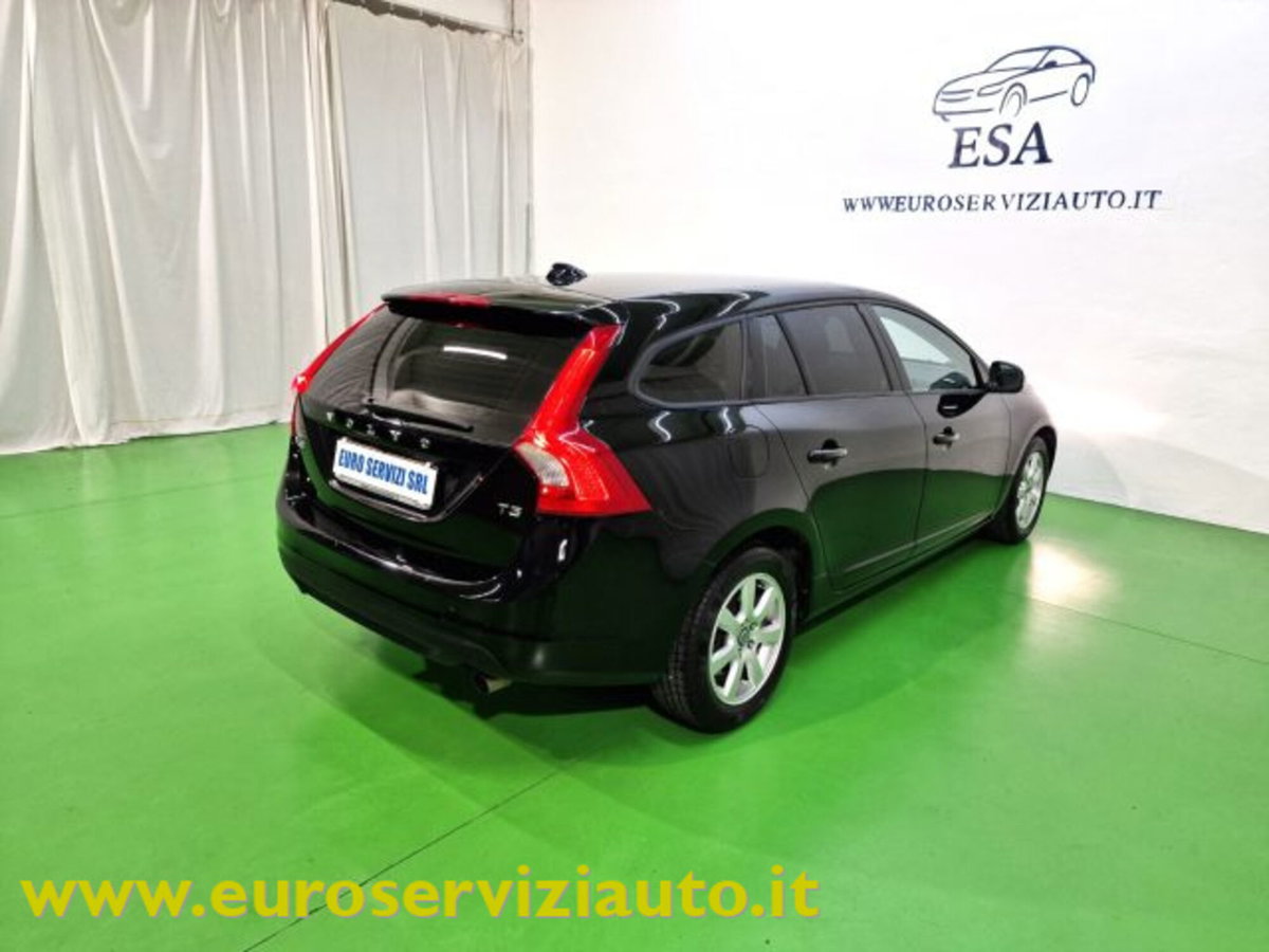 Volvo V60 T3 Powershift Kinetic (11)