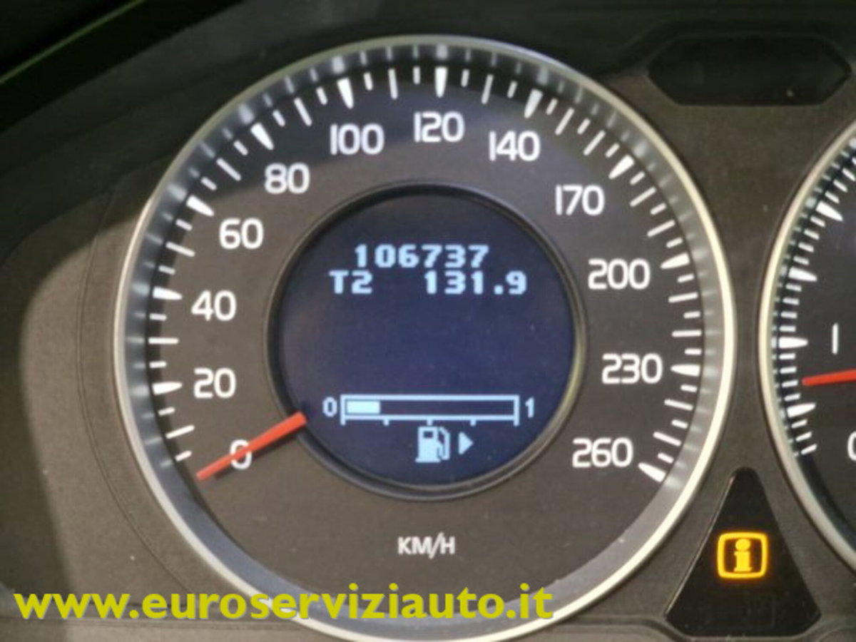 Volvo V60 T3 Powershift Kinetic (13)