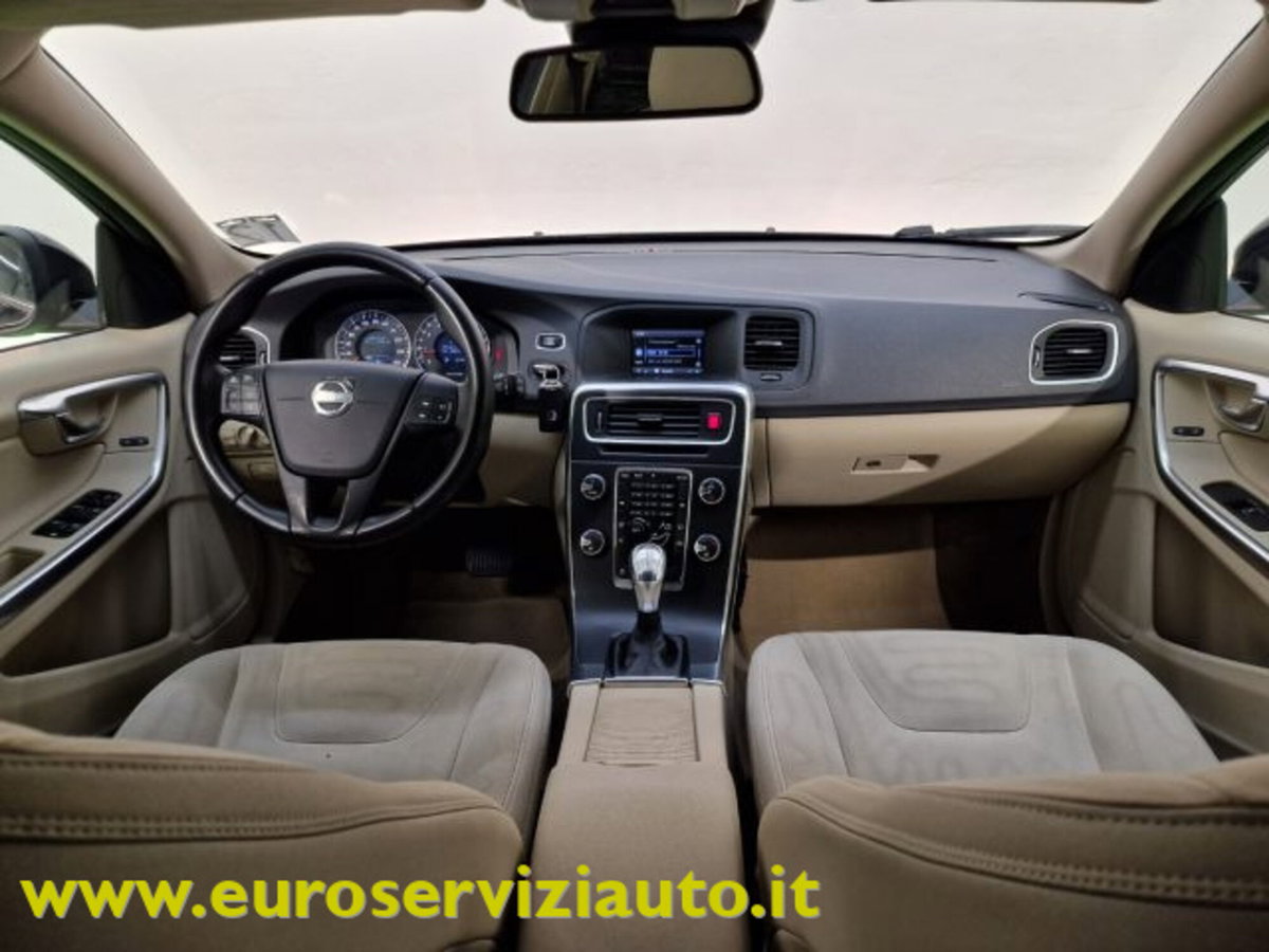 Volvo V60 T3 Powershift Kinetic (14)
