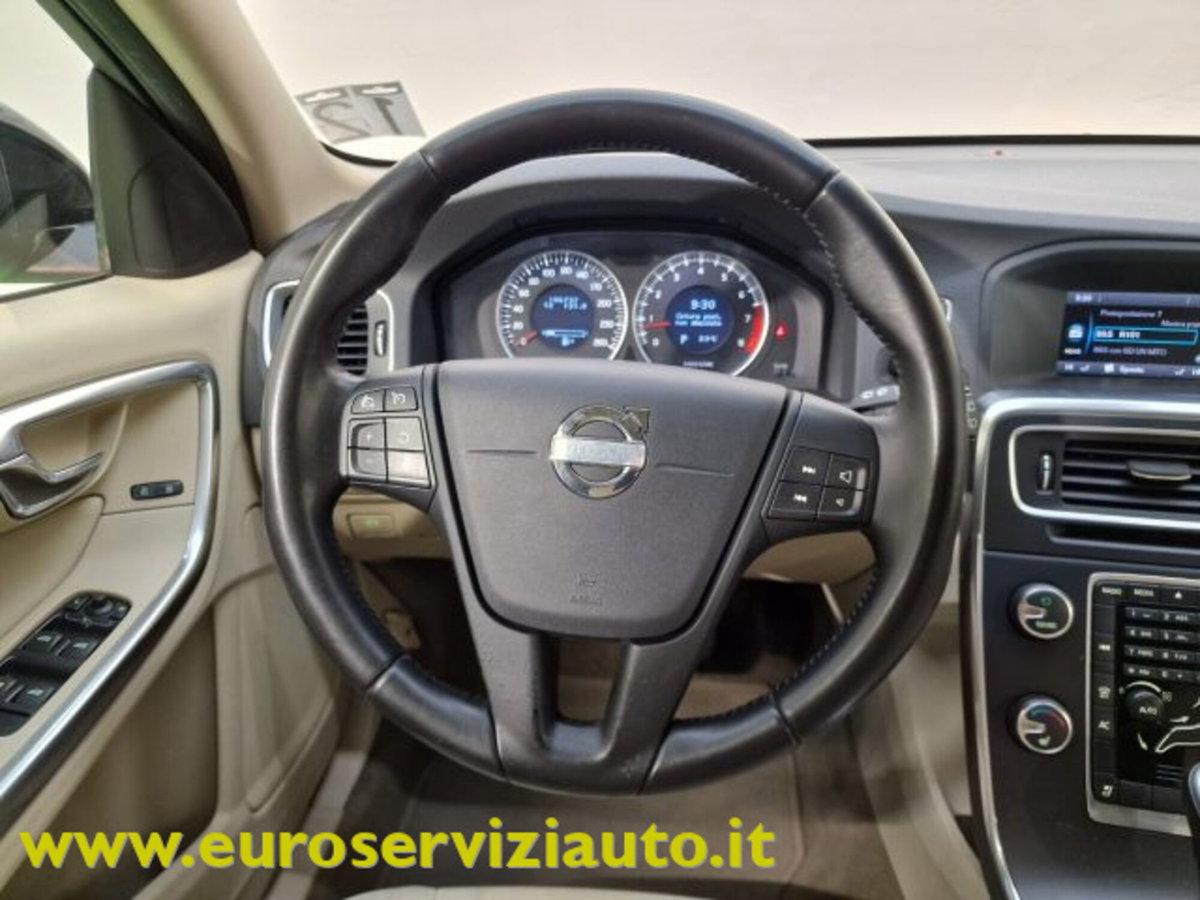 Volvo V60 T3 Powershift Kinetic (16)