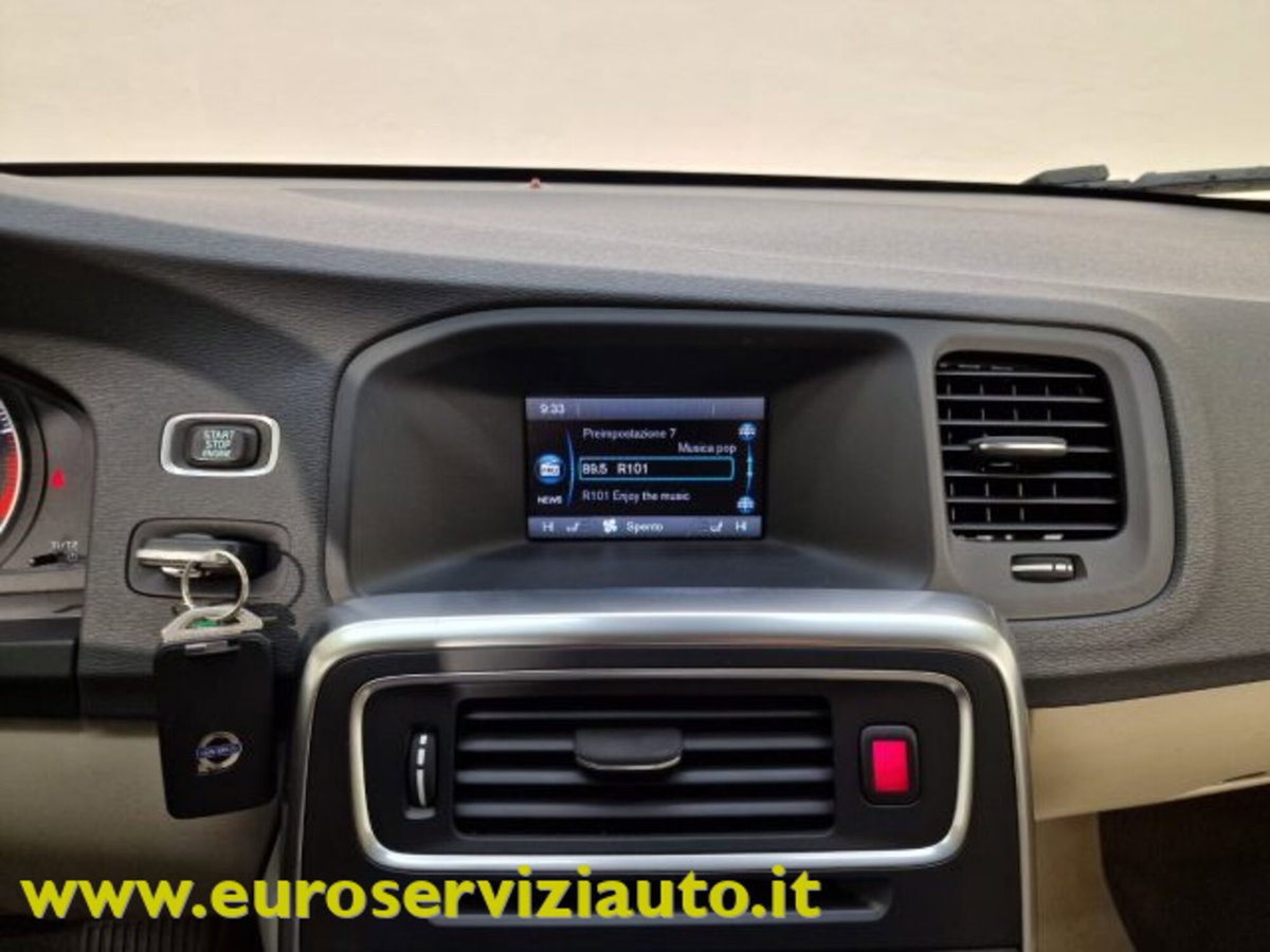 Volvo V60 T3 Powershift Kinetic (17)