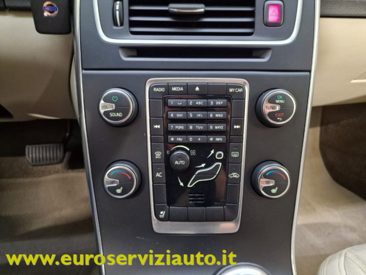 Volvo V60 T3 Powershift Kinetic (18)