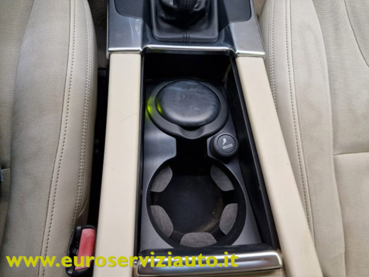 Volvo V60 T3 Powershift Kinetic (20)