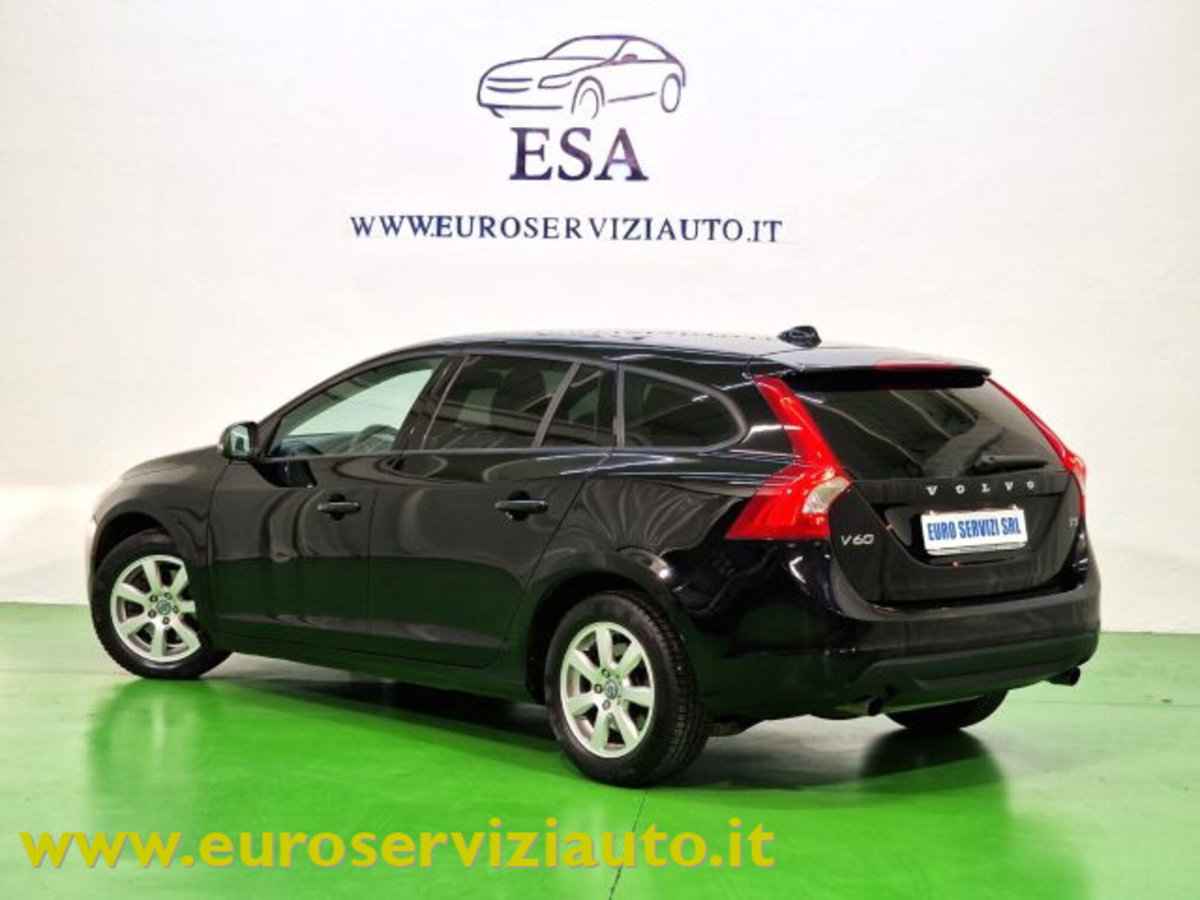 Volvo V60 T3 Powershift Kinetic (4)