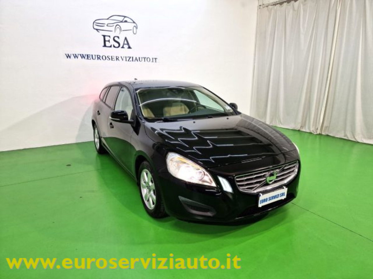 Volvo V60 T3 Powershift Kinetic (6)
