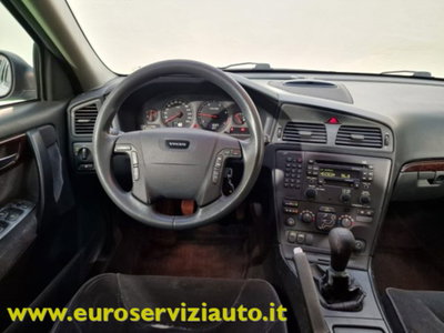 Volvo V70 2.4 D5 20V cat (14)
