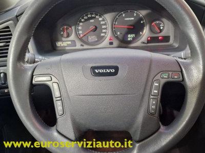Volvo V70 2.4 D5 20V cat (15)