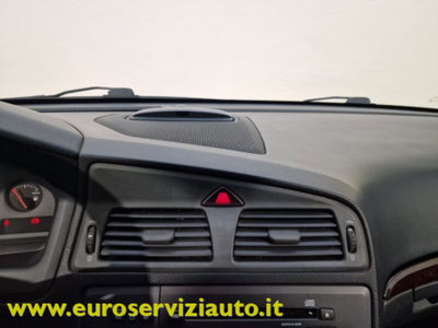 Volvo V70 2.4 D5 20V cat (16)