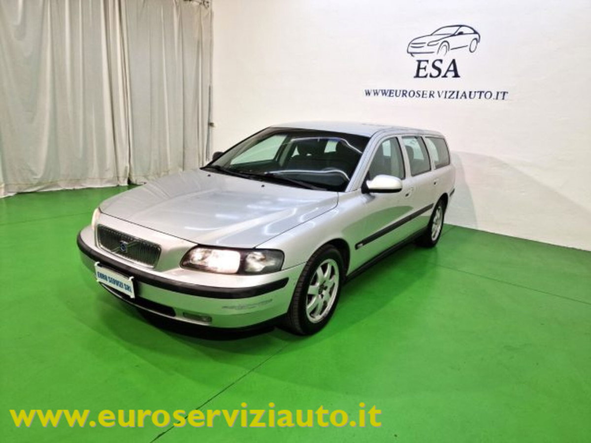 Volvo V70 2.4 D5 20V cat (8)