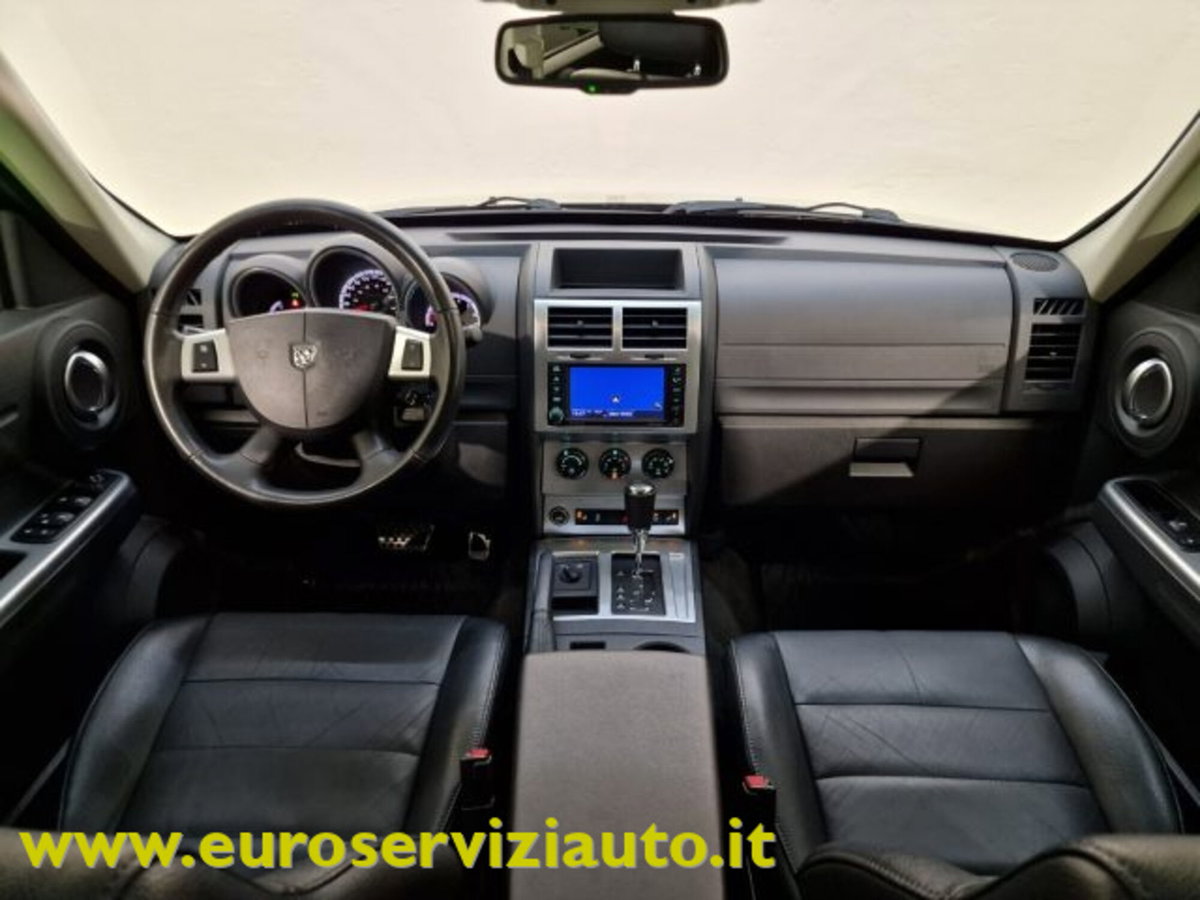 Dodge Nitro 4.0 R/T 4WD (14)