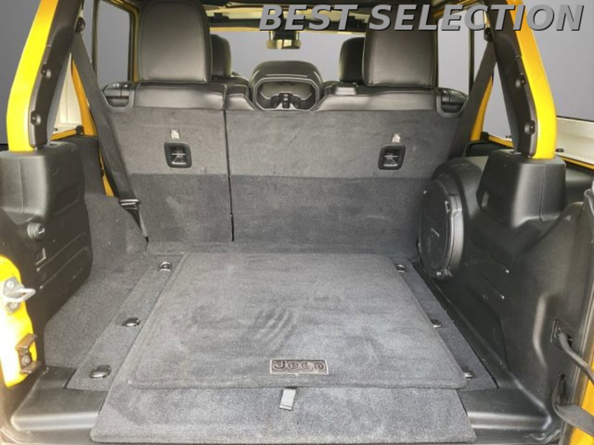 Jeep Wrangler Unlimited 2.0 Turbo Sahara (10)
