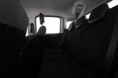 Fiat Panda 1.0 FireFly S&S Hybrid City Cross (11)