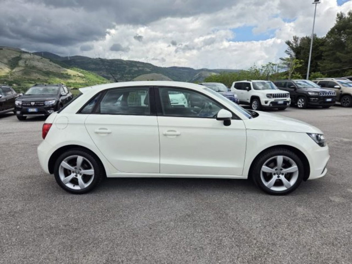 Audi A1 Sportback 1.6 TDI Ambition (10)