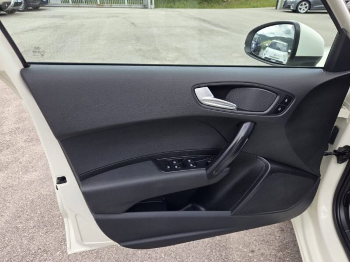 Audi A1 Sportback 1.6 TDI Ambition (14)