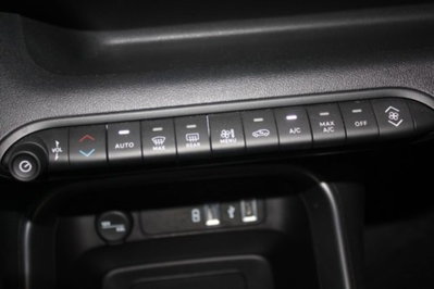 Jeep Avenger 1.2 turbo Altitude fwd 100cv (13)