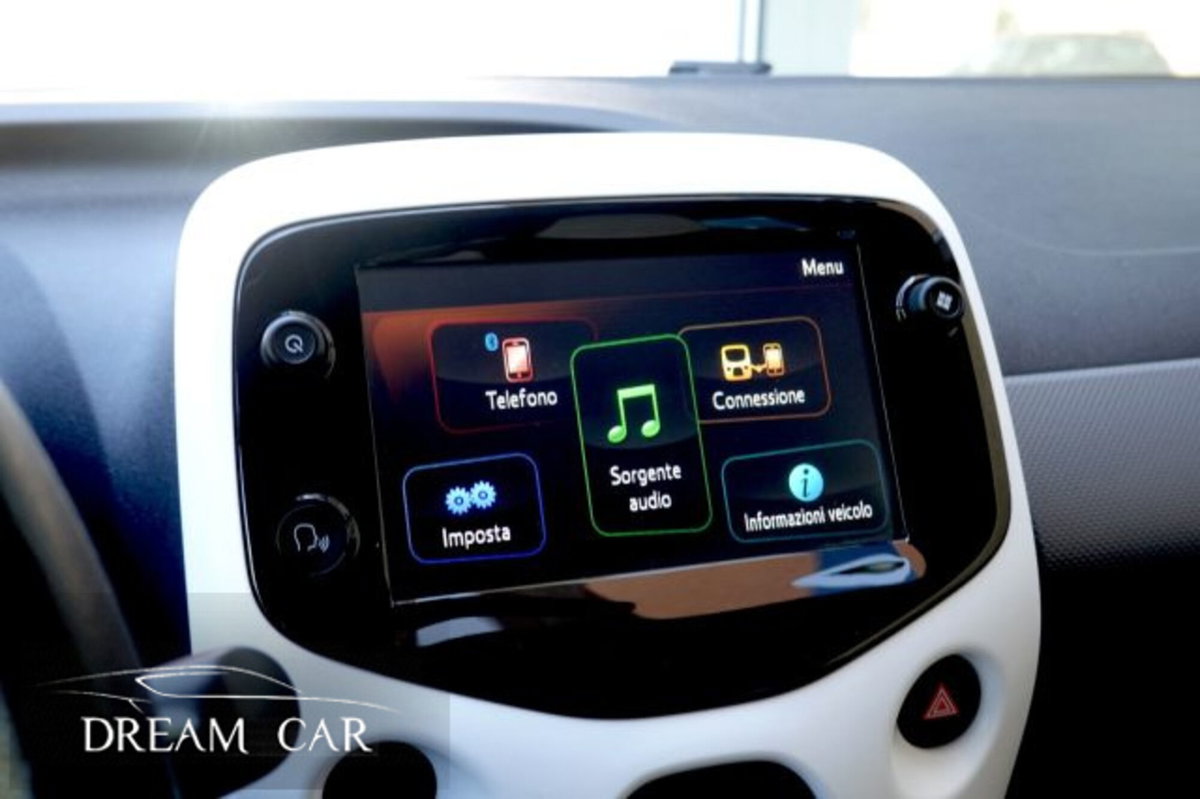 Citroen C1 C1 VTi 72 5 porte Live (13)